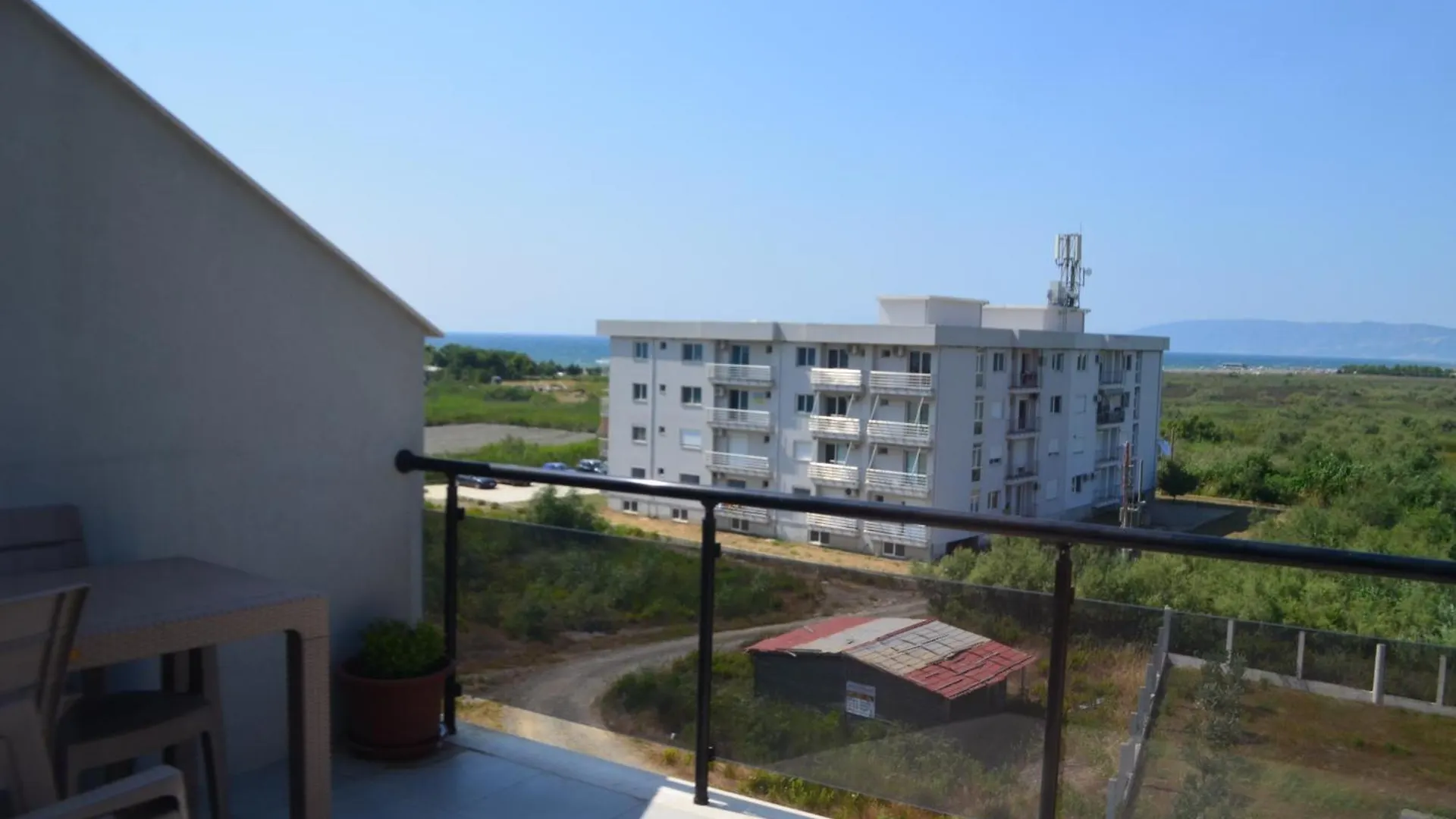 Sea La Vie Tale Apartments